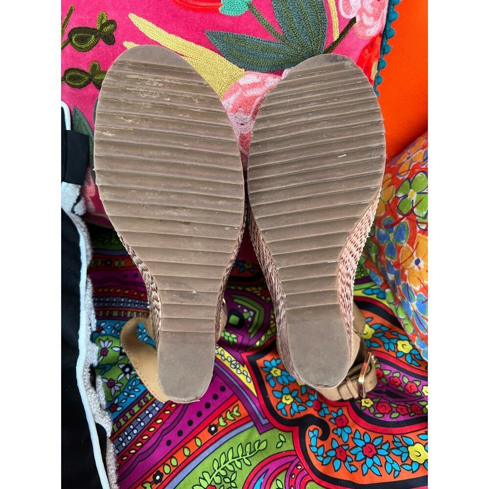 Tory Burch Tan Wedge Sandals - Picture 11 of 14
